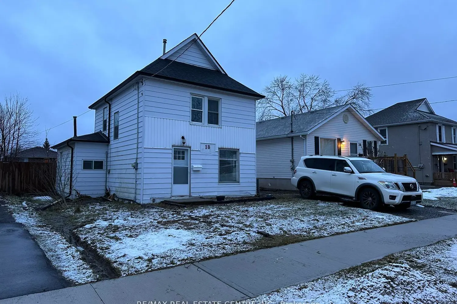 Additional image 2 of 18 Forks Road