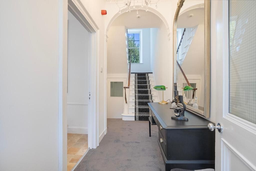 Additional image 3 of 5 bed town house to rentNorth Silver Street, Aberdeen AB10