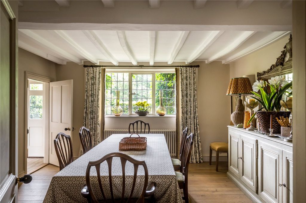 Additional image 4 of 6 bed detached house to rentBalchins Lane, Westcott, Dorking, Surrey RH4