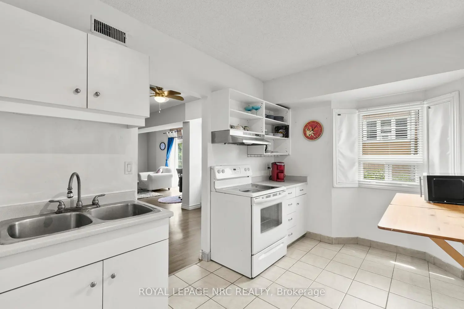 Additional image 2 of 4872 Valley Way 203