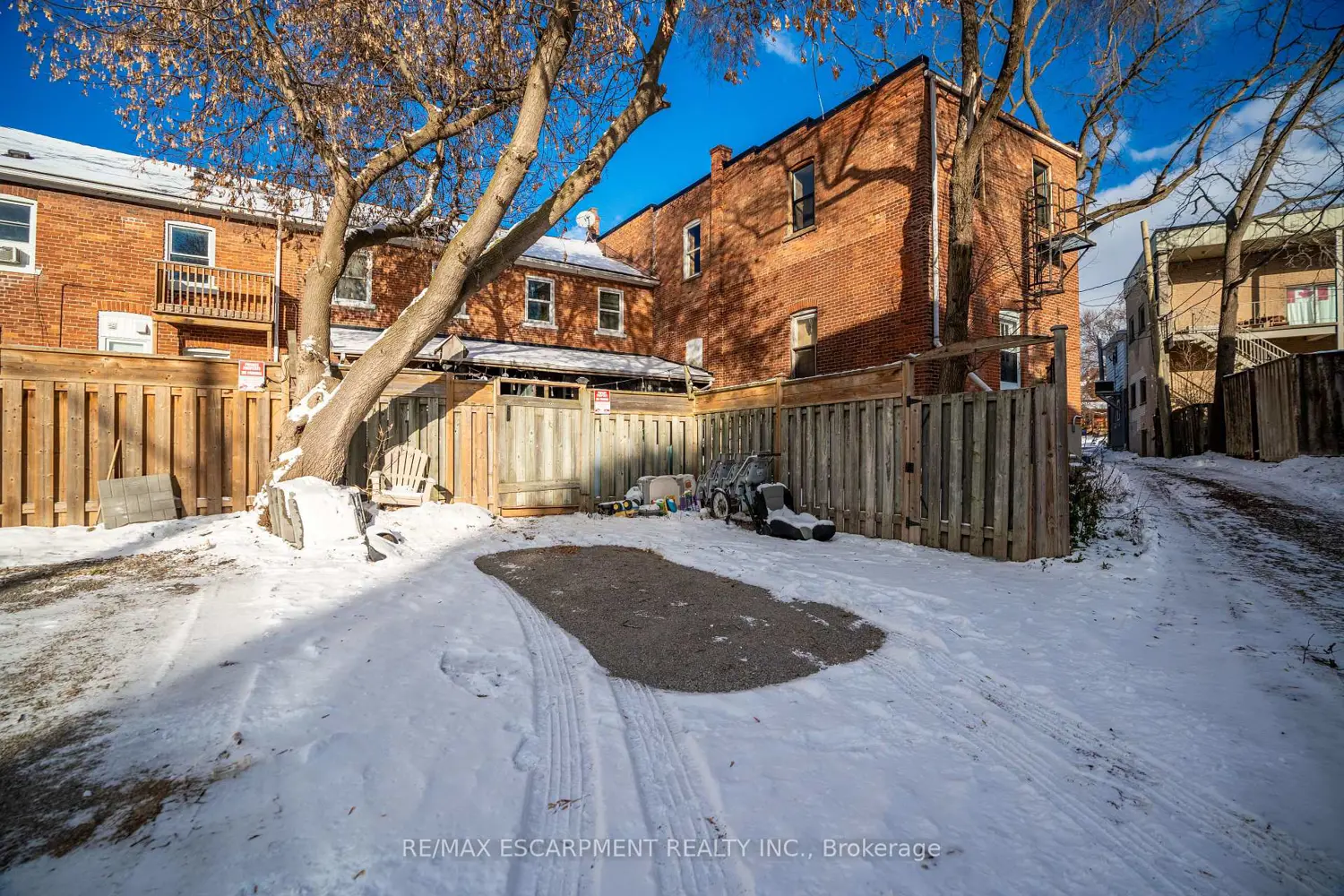 Additional image 15 of 18 King Street A&B