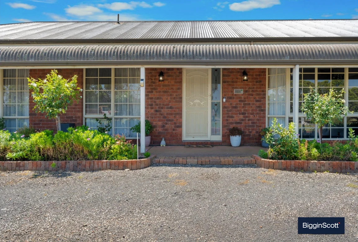 Additional image 9 of 120 Valleyside Drive, Lovely Banks VIC 3213