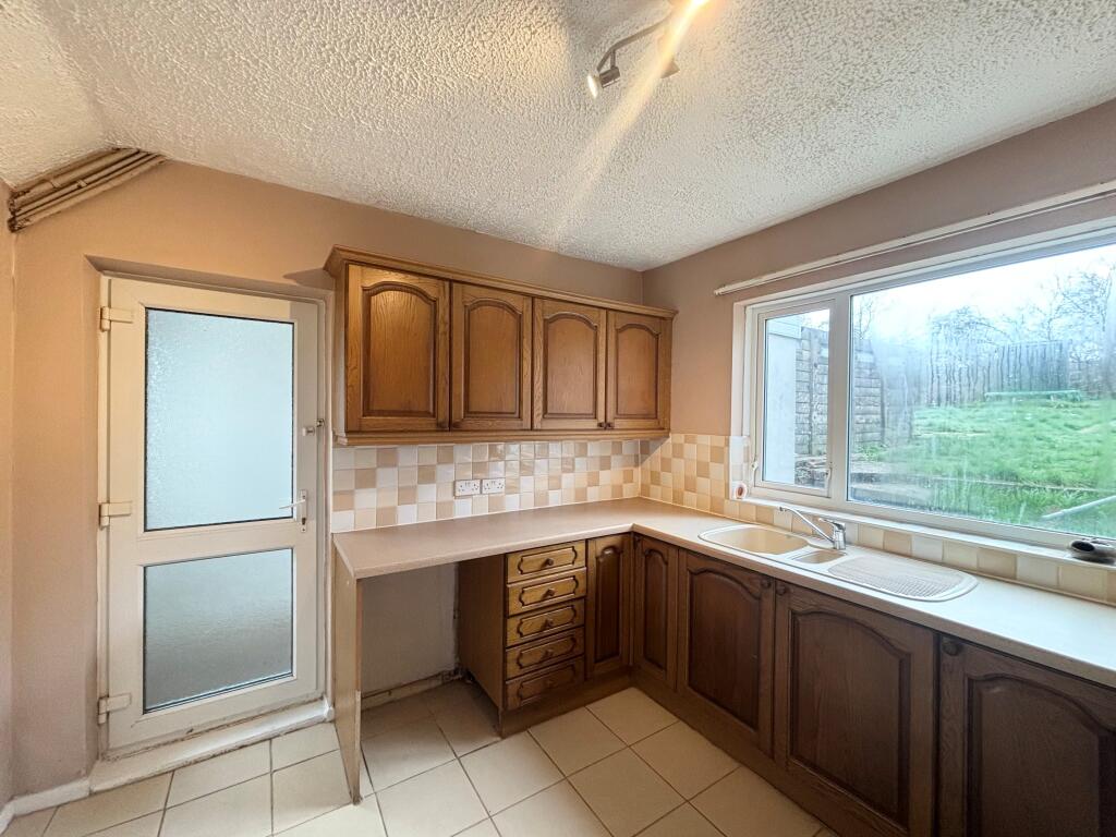 Additional image 2 of Broseley Avenue, West Heath, B31