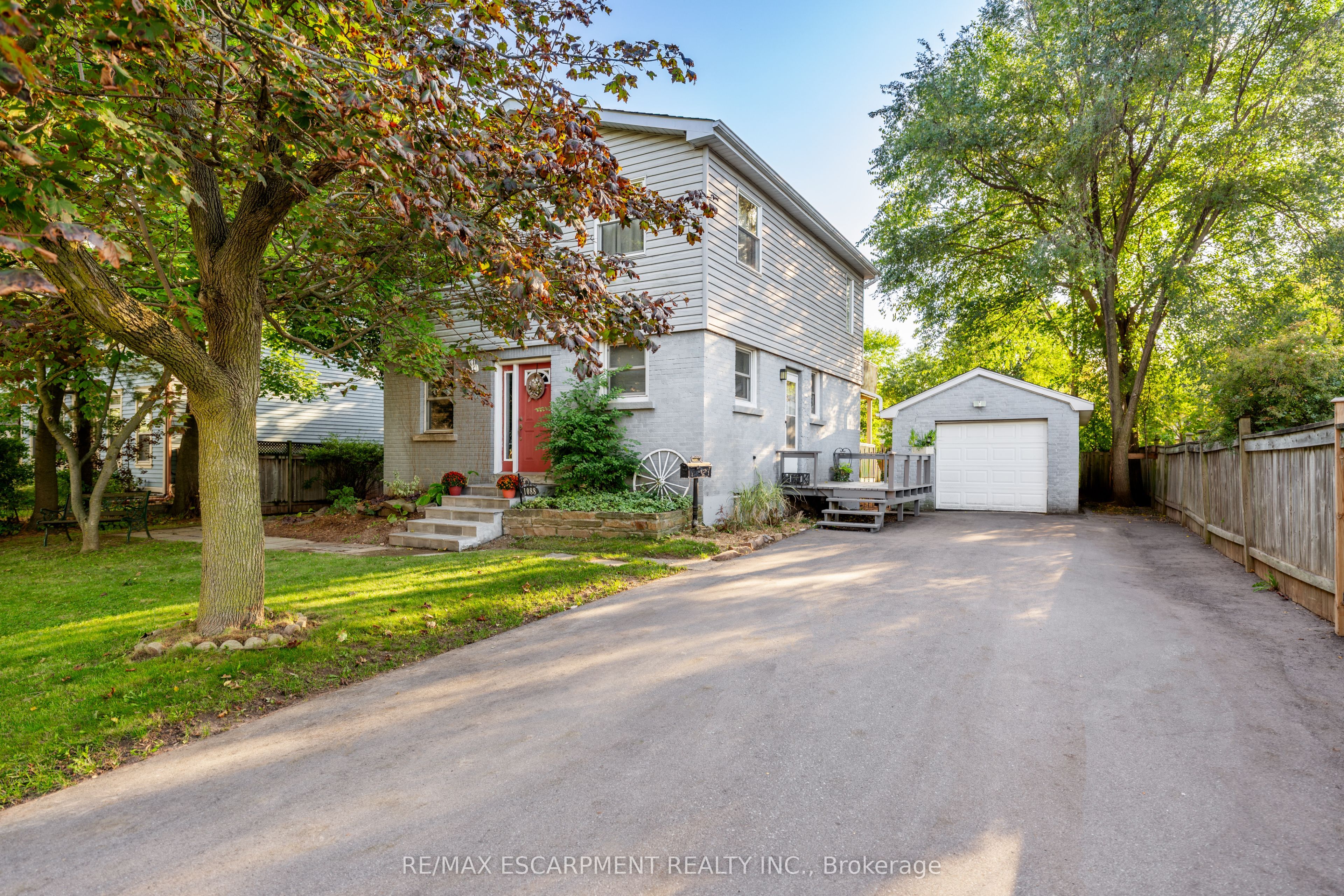 1088 Truman Avenue, Oakville, ON, L6H 1Y6