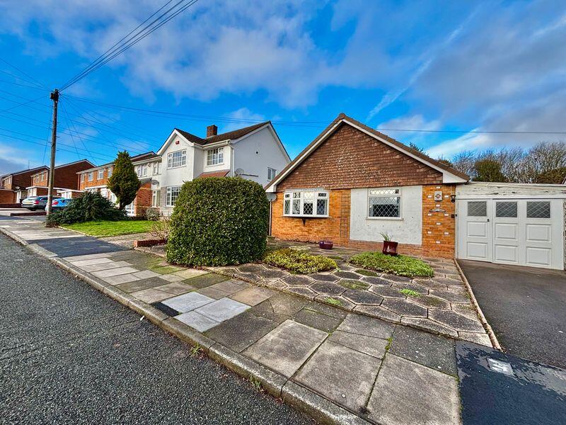 Abbotsford Avenue, Great Barr, Birmingham B43 6HB