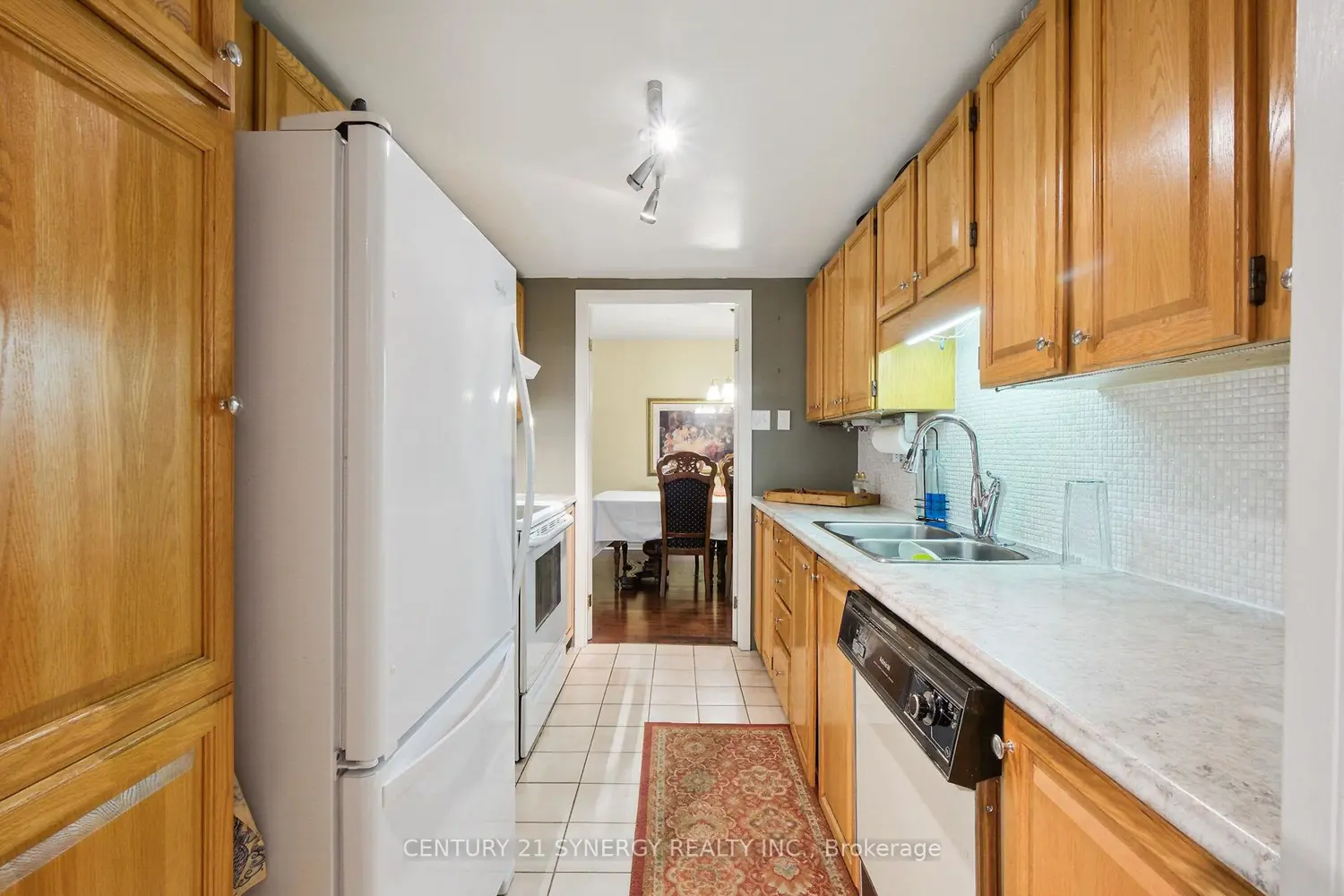 295 Gilmour Street 104 photo 5
