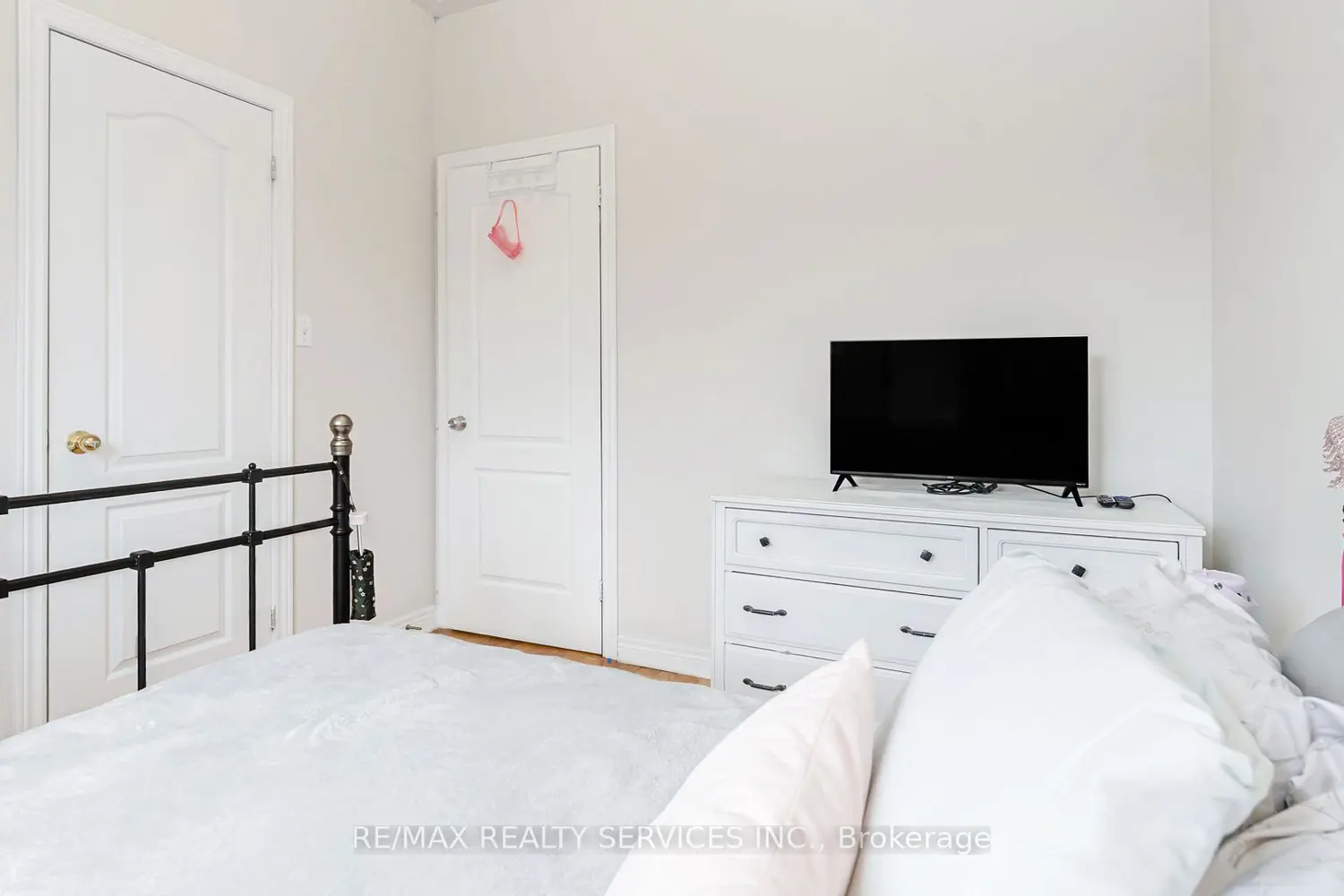 Additional image 19 of 28 Atira Avenue