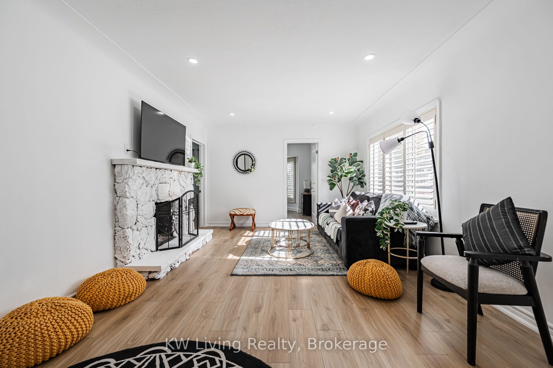 Additional image 4 of 43 Maple Avenue S, Mississauga, ON, L5H 2R5
