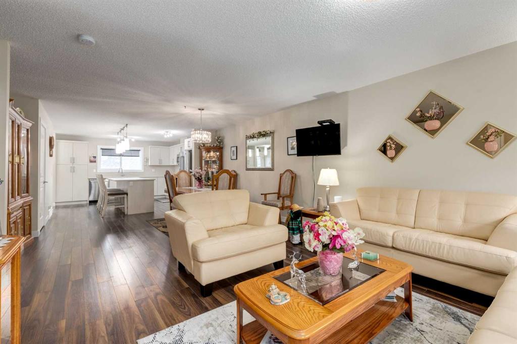 Additional image 3 of 119 Baysprings Terrace SW, Airdrie, AB, T4B4A8