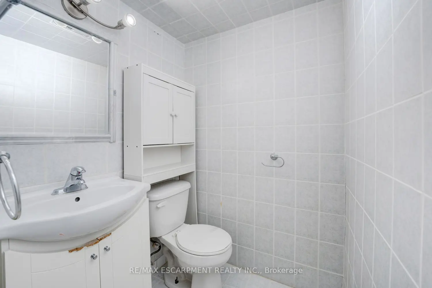 Additional image 14 of 10 Edgecliff Golfway 206
