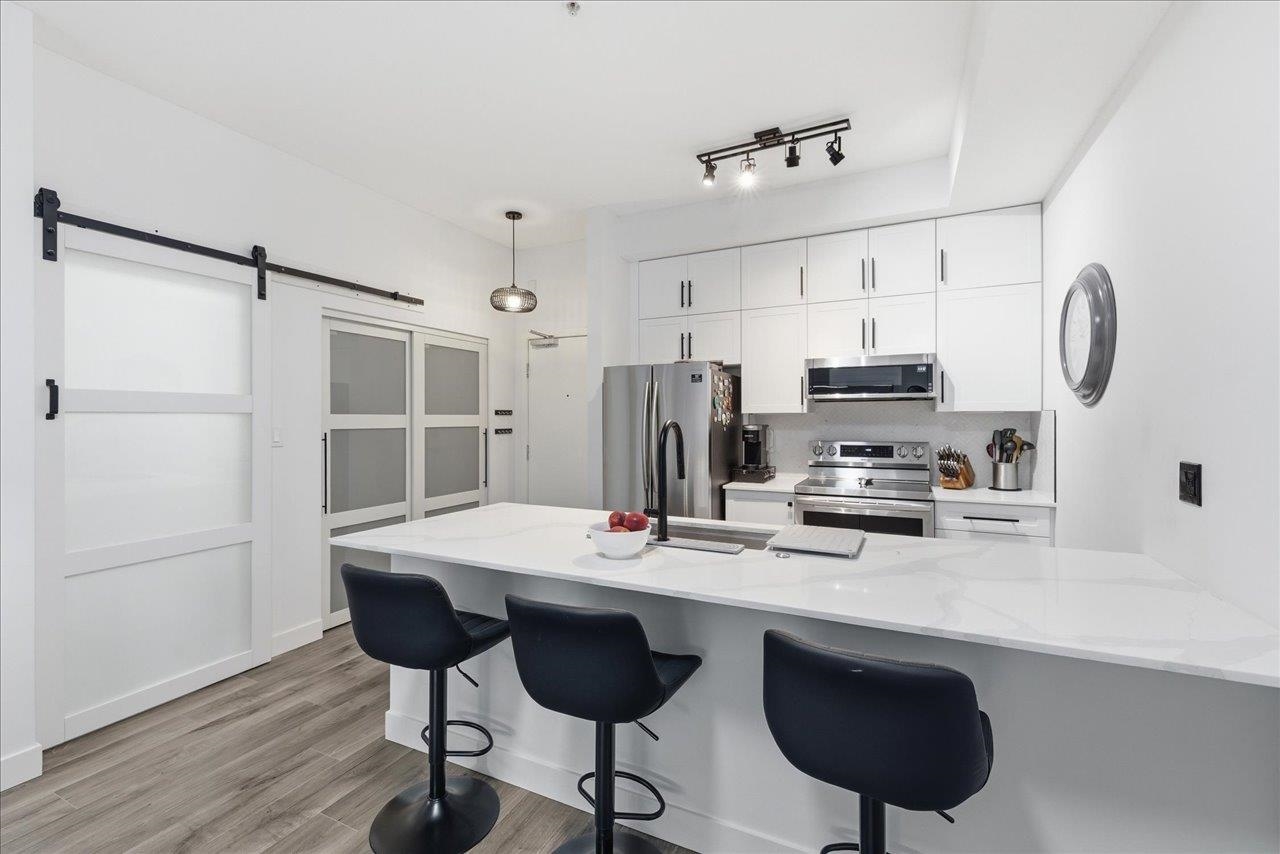 Additional image 2 of 111-10088 148th Street, Surrey, BC, V3R 3M9
