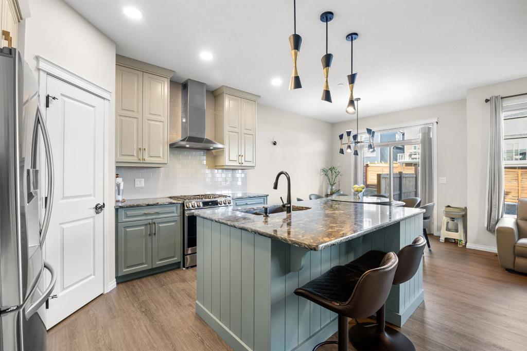 Additional image 3 of 17 Calhoun Crescent NE, Calgary, AB, T3P 1X8