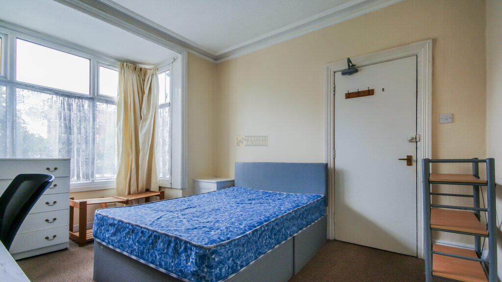 Additional image 5 of Oak Tree Lane, Selly Oak, Birmingham, B29 6HX