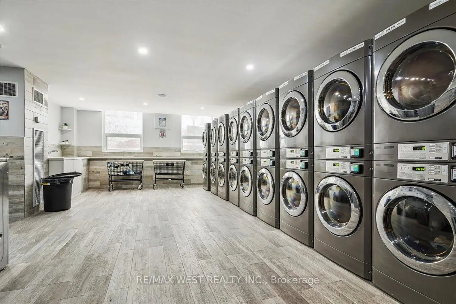 Additional image 10 of 4 Lisa Street 103