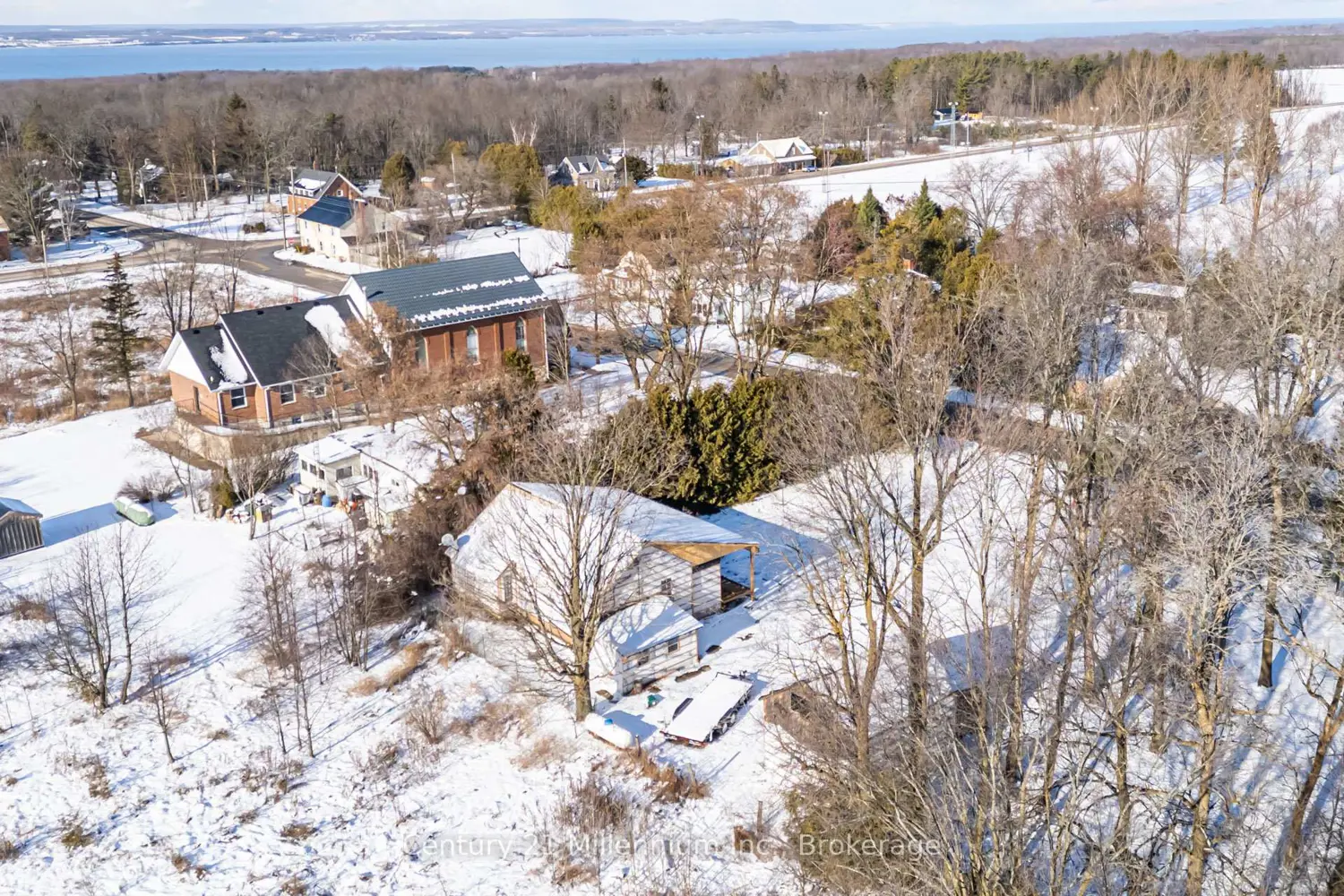 Additional image 3 of 303240 33 Side Road