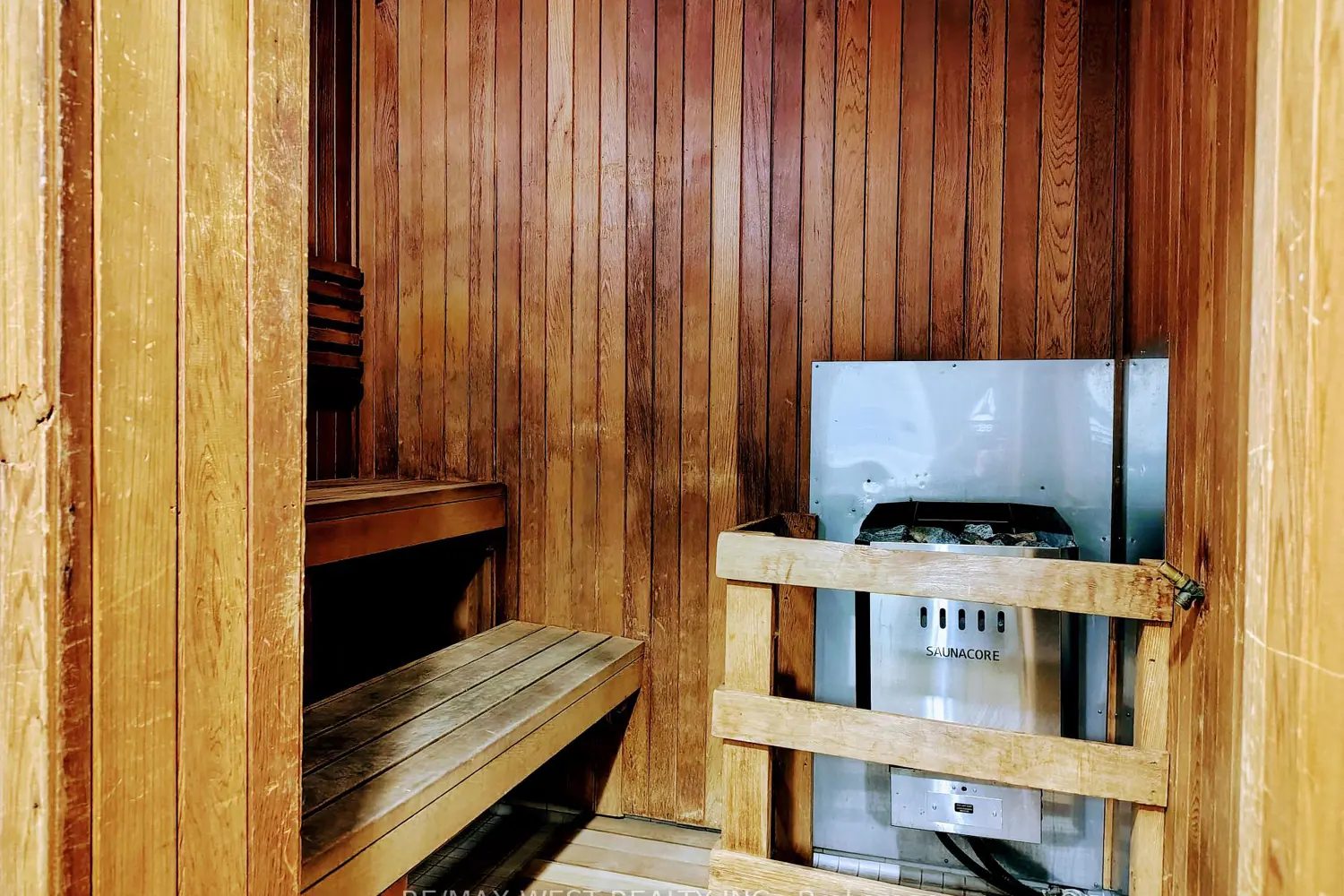 Additional image 18 of 1 Elm Drive 1301