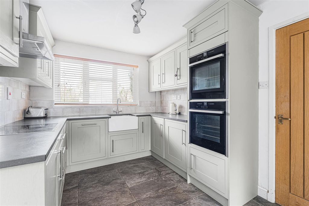 Additional image 5 of Land to rentCaldicot Close, Shillingford, Wallingford OX10