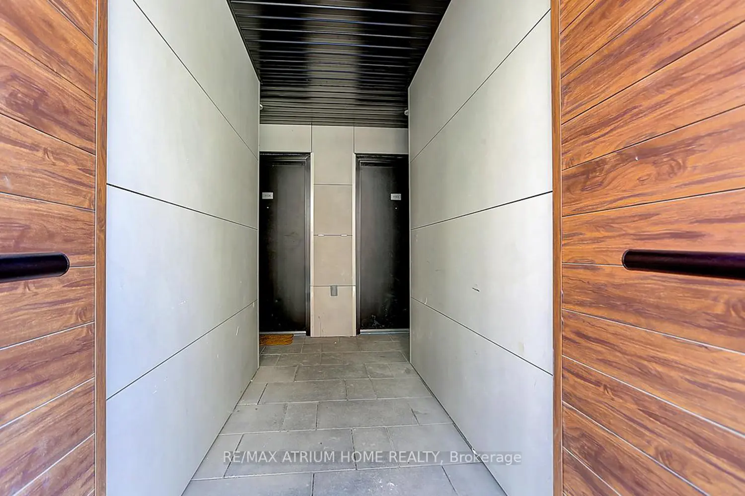 12 David Eyer Road 1103 photo 2