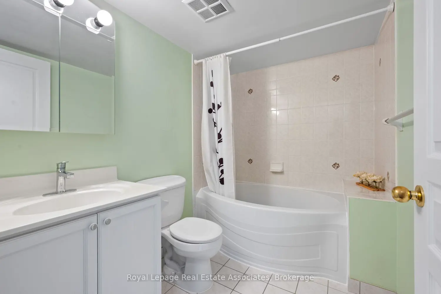 Additional image 11 of 2545 Erin Centre Boulevard 1713