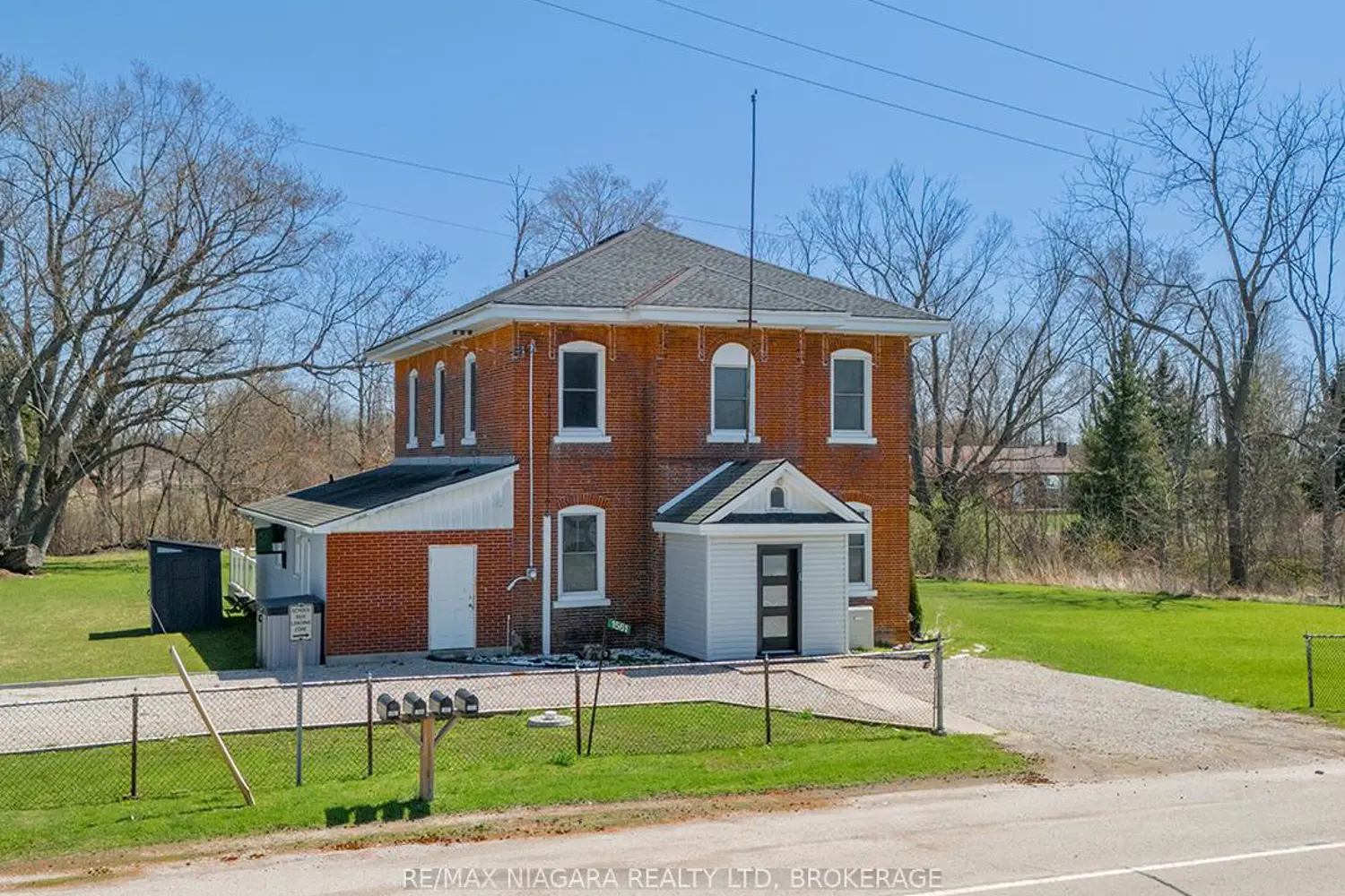 Additional image 3 of 1561 North Shore Drive