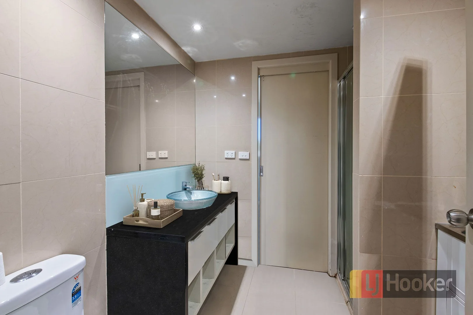 Additional image 5 of 9/8 St James Avenue, Springvale VIC 3171