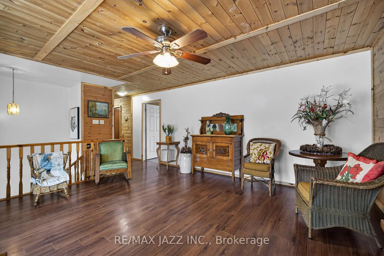 1735 County Rd 48 photo 5