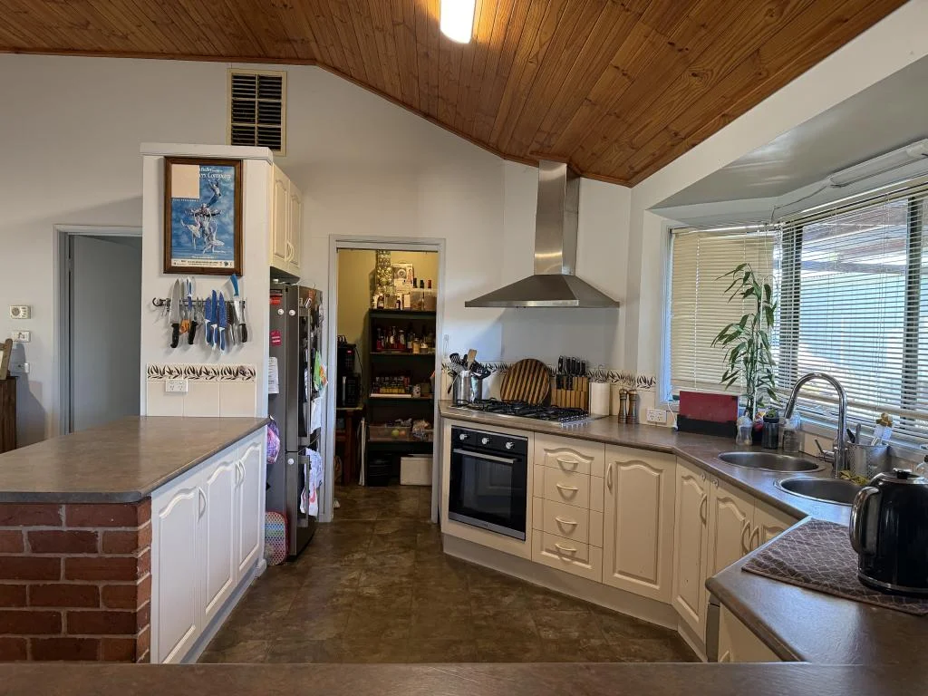 Additional image 5 of 120 Jerilderie Street, Jerilderie NSW 2716