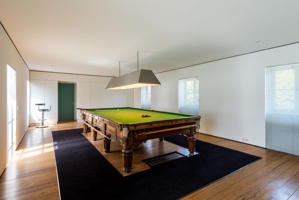 Additional image 19 of 6 bed detached house to rentSt. Anns Hill Road, Chertsey, Surrey KT16