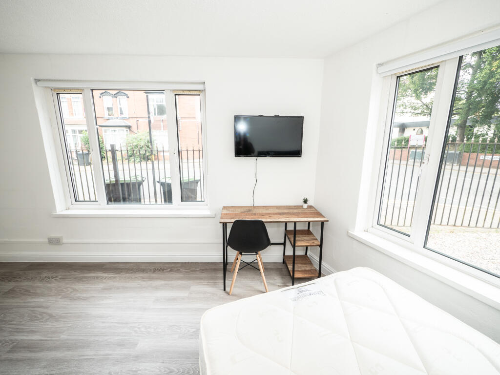 Additional image 5 of Raddlebarn Court, Selly Oak, West Midlands, B29