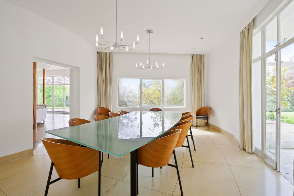 Additional image 9 of 6 bed country house to rentSt. Anns Hill Road, Chertsey KT16