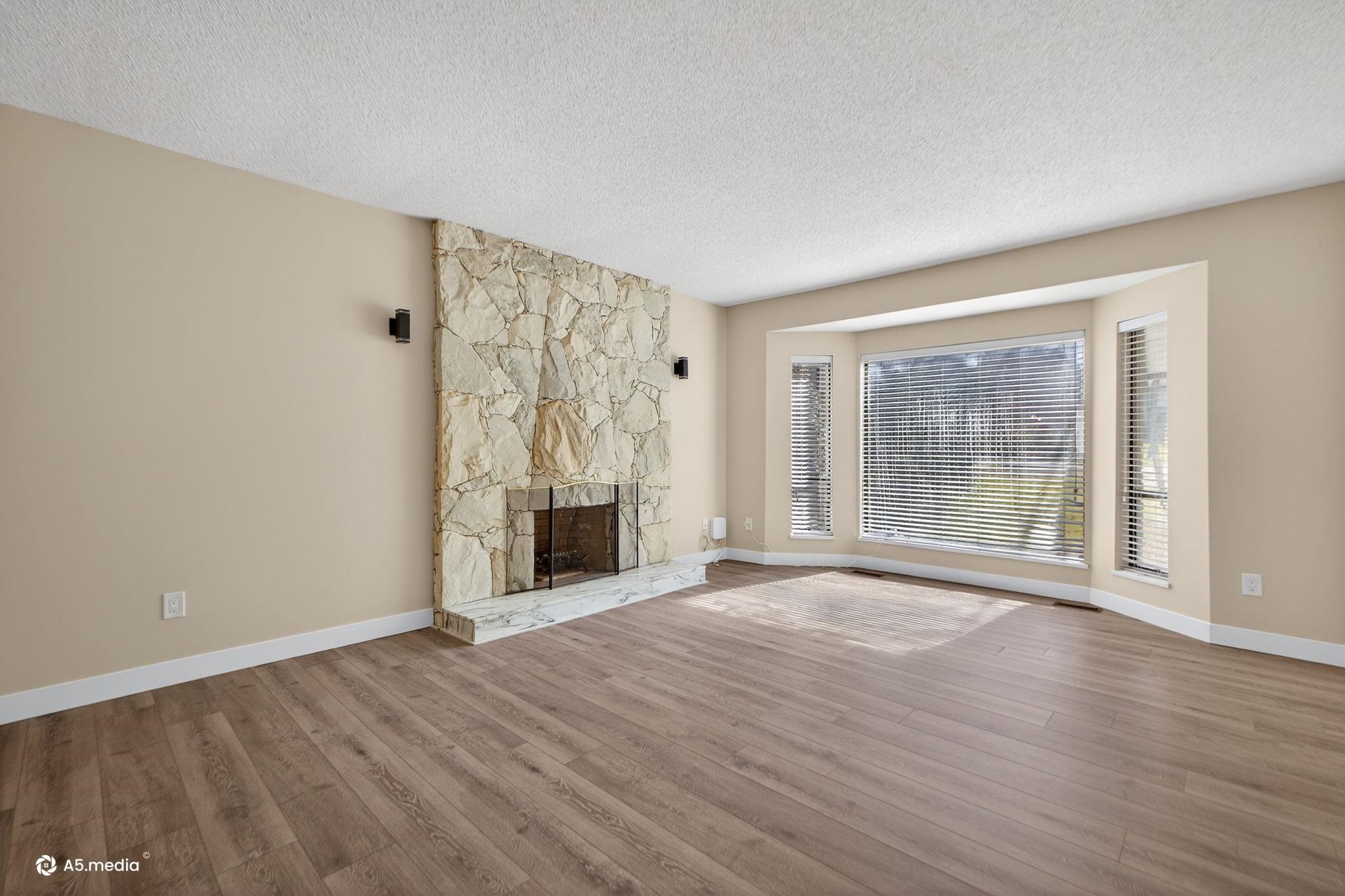 Additional image 5 of 14085 114a Avenue, Surrey, BC, V3R 2N6