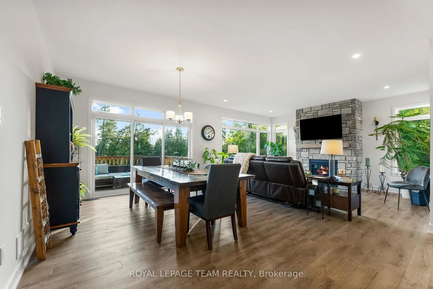 Additional image 5 of 44 Morning Flight Court