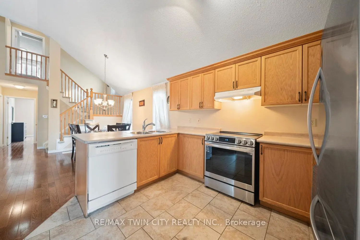 38 Sinclair Street photo 3