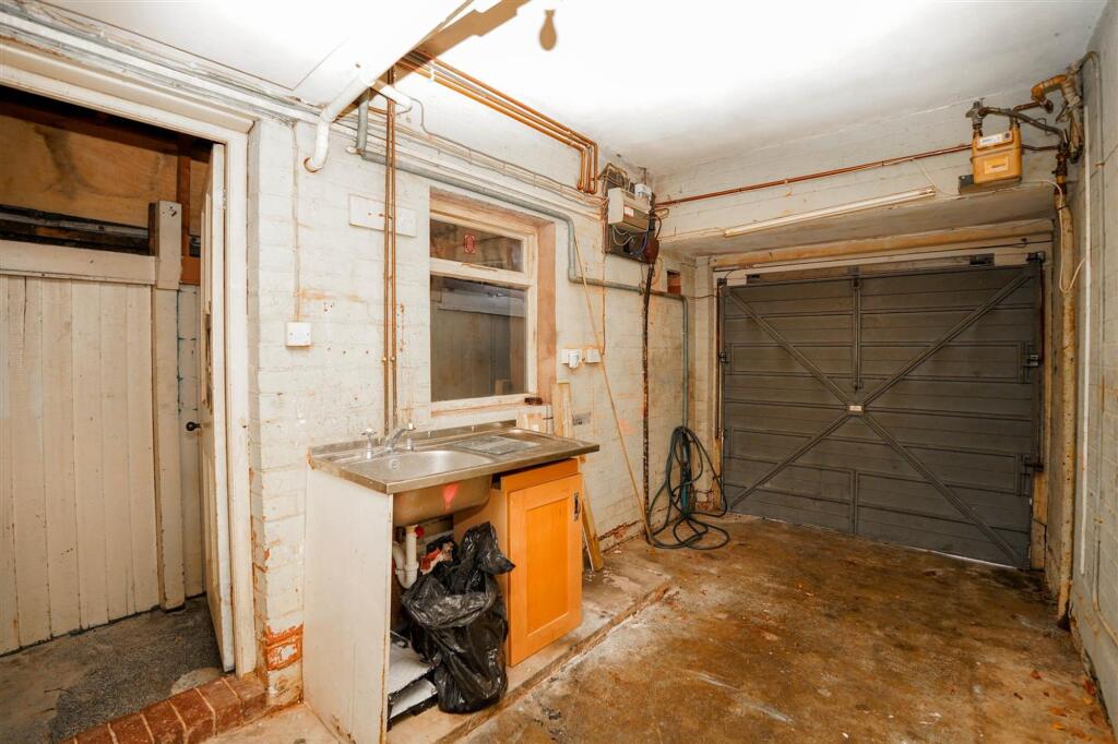 Additional image 10 of Pembroke Croft, Birmingham, B28