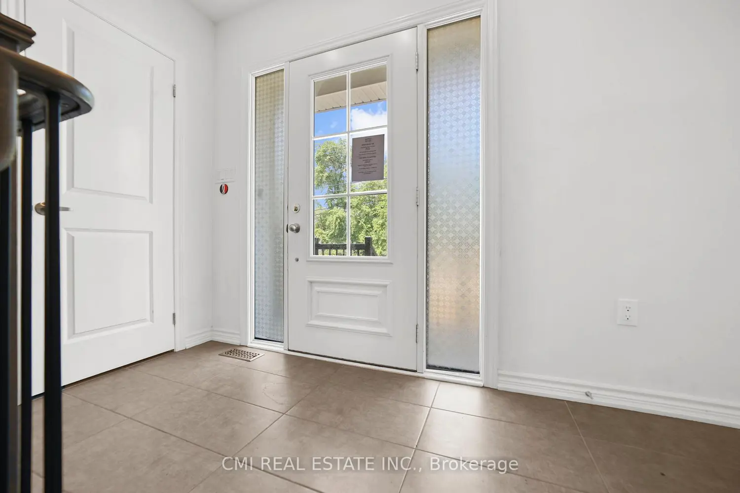 Additional image 4 of 3205 Mosley Street