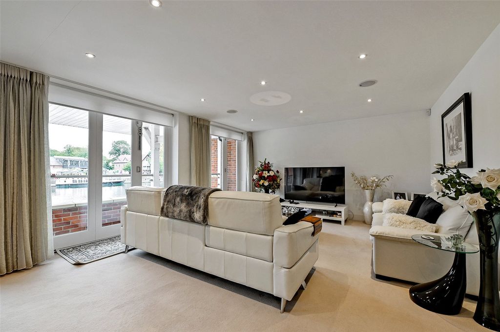 Additional image 8 of 3 bed flat to rentEton Thameside, 15 Brocas Street, Eton, Windsor SL4
