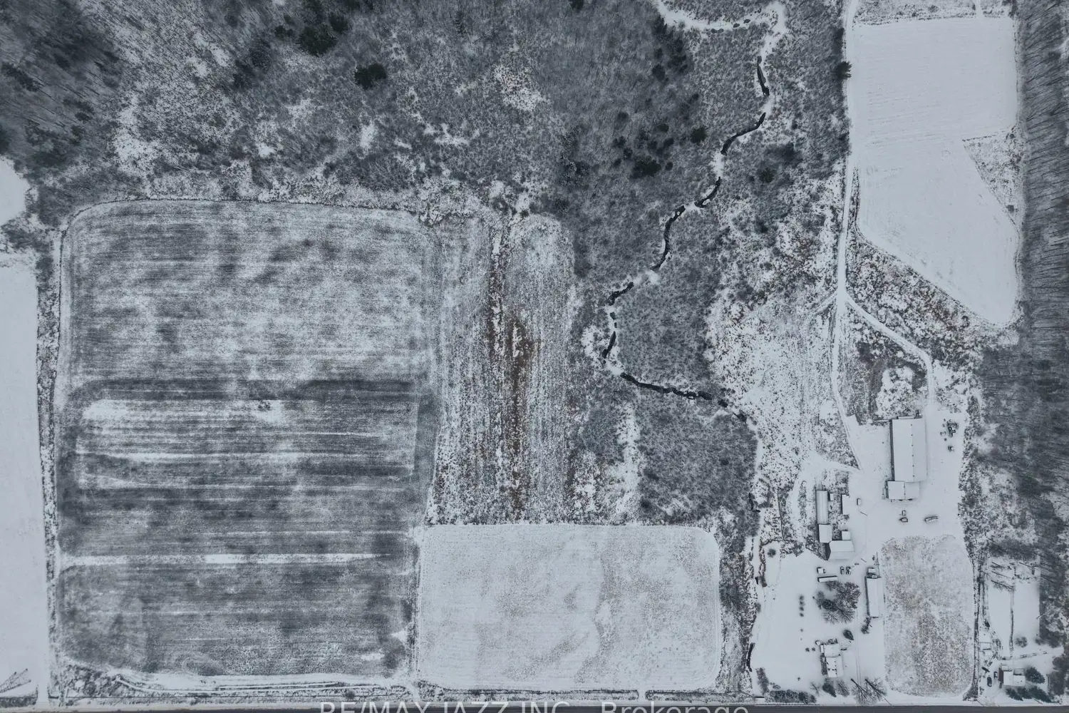 1735 County Rd 48 photo 2