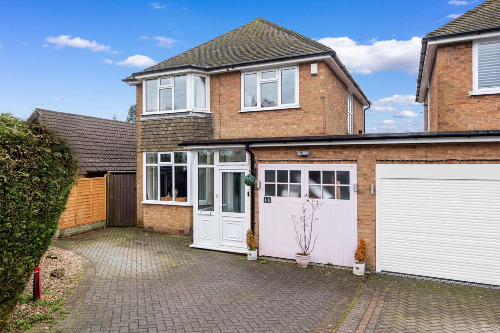 16 Malvern Road, Lickey, Birmingham. B45 8EX