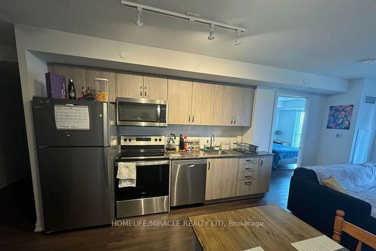 Additional image 10 of 20 Meadowglen Place 1610