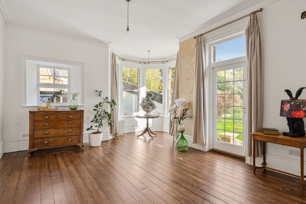 Additional image 11 of 6 bed detached house to rentBridge Road, East Molesey KT8