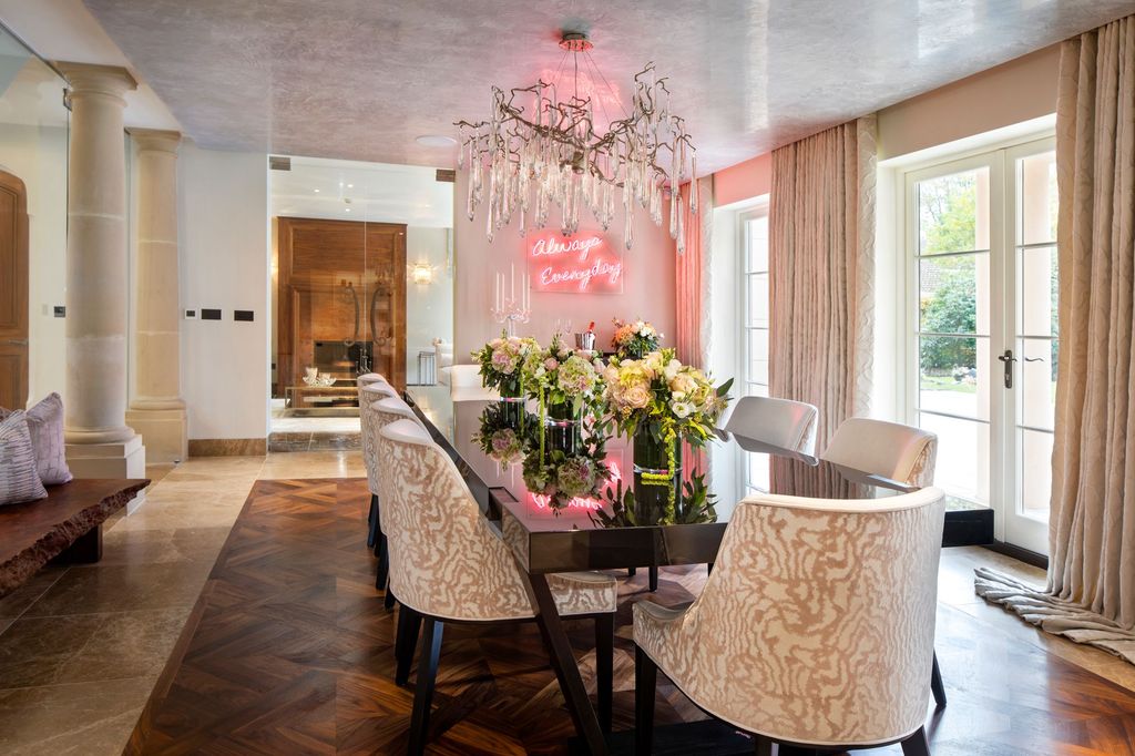 Additional image 6 of 6 bed detached house to rentStoke Wood, Stoke Poges SL2