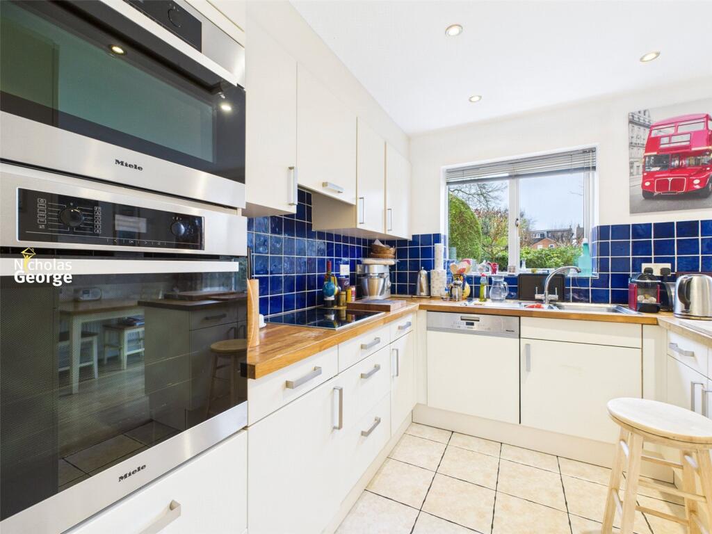 Additional image 8 of Foxes Meadow, Cotteridge, Birmingham, B30