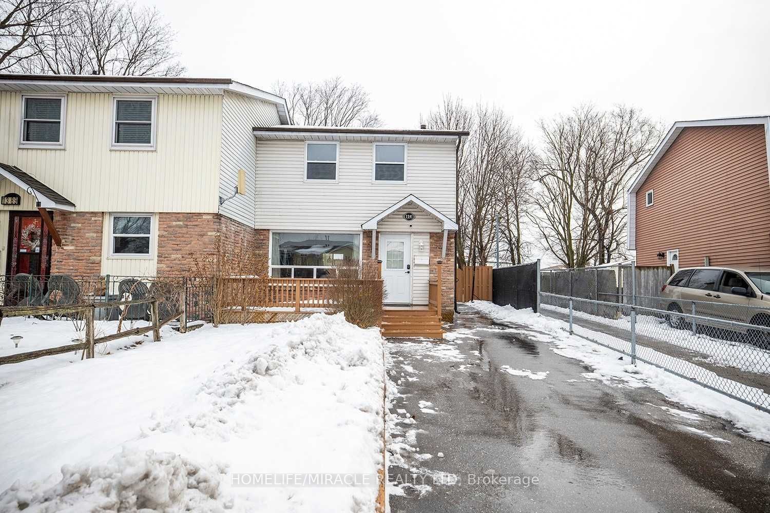 1391 Fenelon Crescent, Oshawa, ON, L1J 6G2