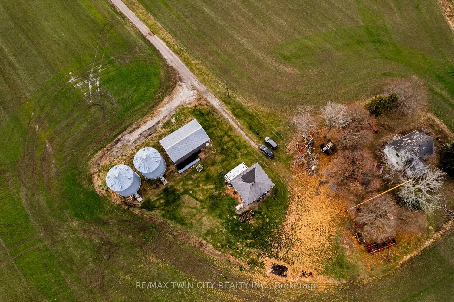 Additional image 18 of 905 Lakeshore Road