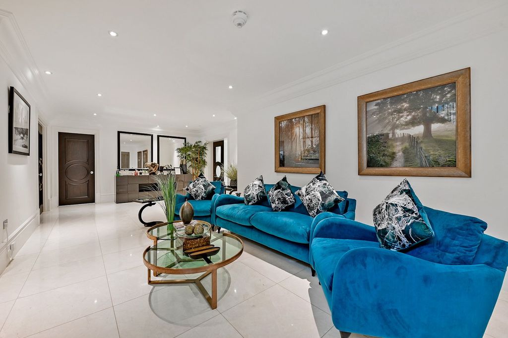 Additional image 40 of 7 bed villa to rentHeathfield Road, Burnham, Slough SL1
