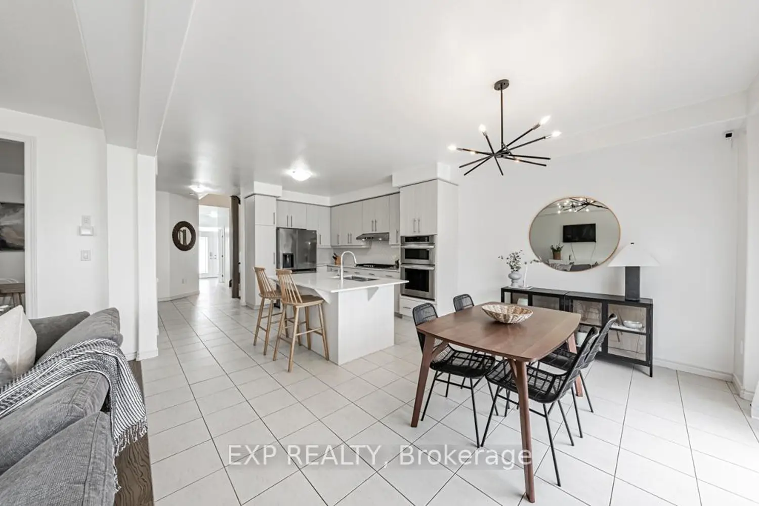 Additional image 8 of 462 Blackburn Drive