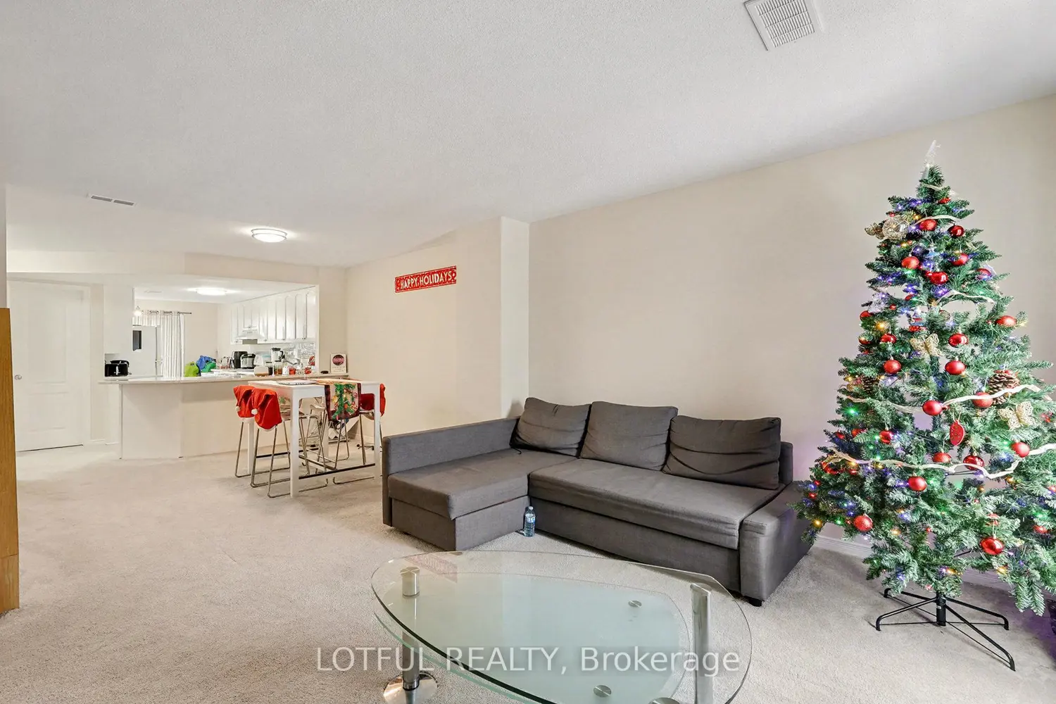 576 Lakeridge Drive photo 4