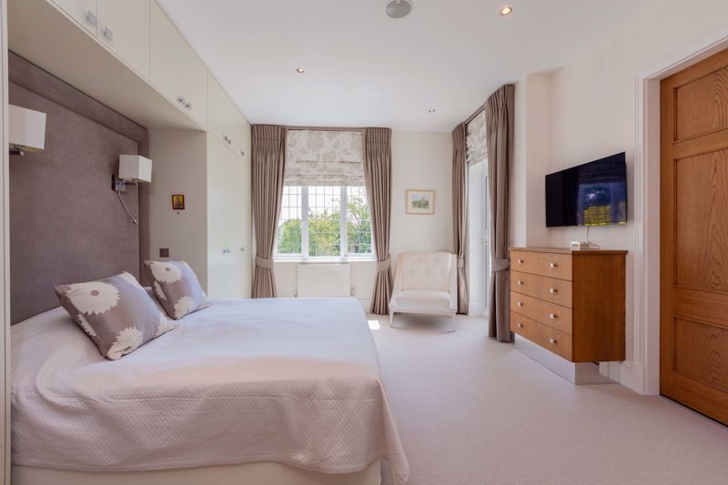 Additional image 14 of 3 bed flat to rentPriory Road, Ascot SL5