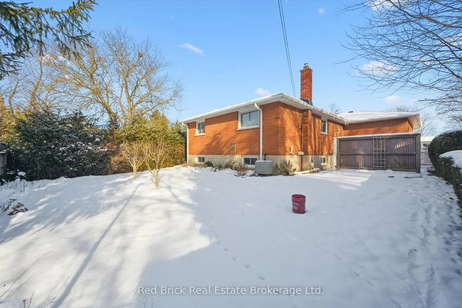 Additional image 17 of 32 Algoma Drive