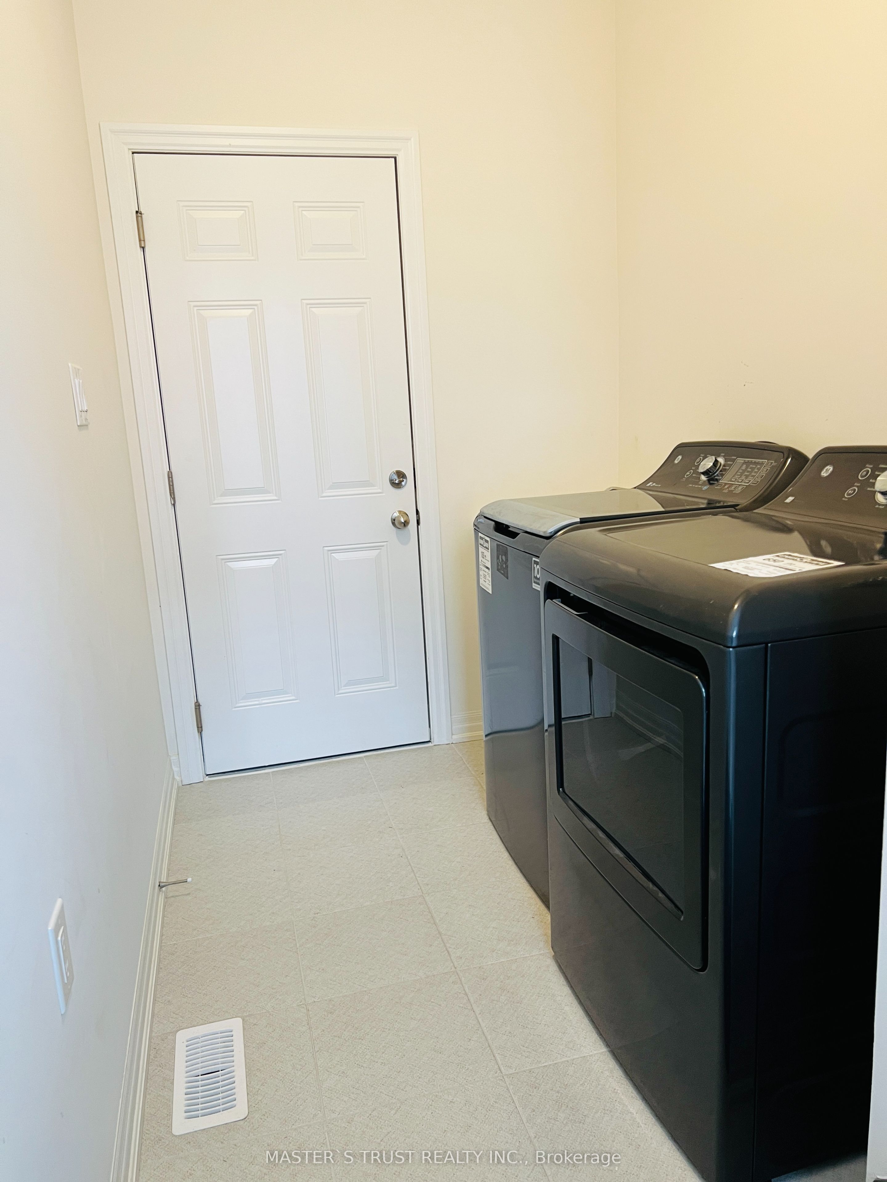 Additional image 5 of 193 Tango Crescent, Newmarket, ON, L3X 0K5